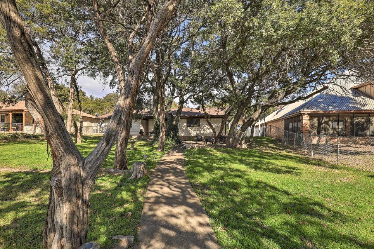 Granbury Getaway With Lake Views 2 Mi To Downtown! Exterior photo