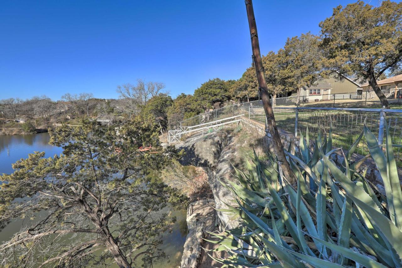 Granbury Getaway With Lake Views 2 Mi To Downtown! Exterior photo